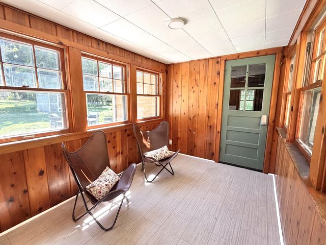 4270 Hunsberger Avenue NE, Grand Rapids, MI 49525