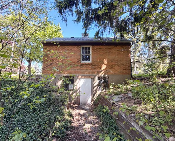 4270 Hunsberger Avenue NE, Grand Rapids, MI 49525