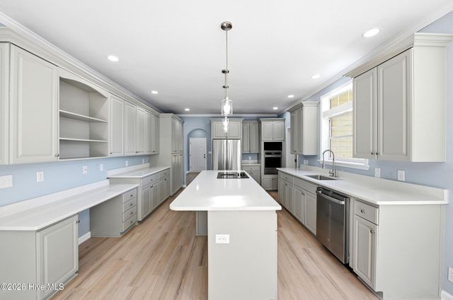 706 Ridgecrest Lane, Rocky Point, NC 28457