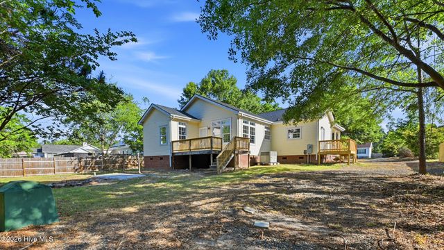 706 Ridgecrest Lane, Rocky Point, NC 28457