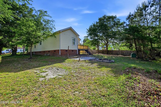 706 Ridgecrest Lane, Rocky Point, NC 28457