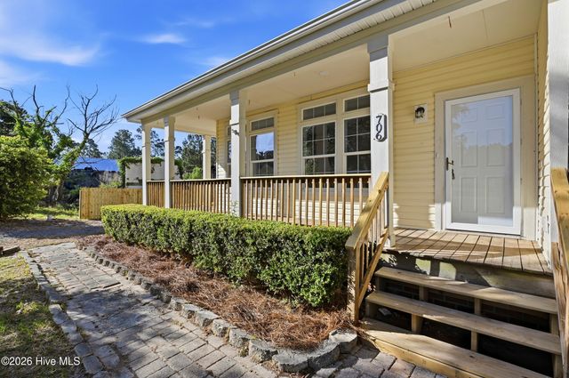 706 Ridgecrest Lane, Rocky Point, NC 28457