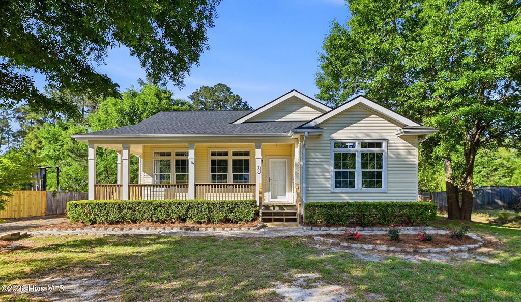 706 Ridgecrest Lane, Rocky Point, NC 28457