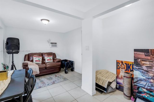 4441 SW 33rd Dr, West Park, FL 33023