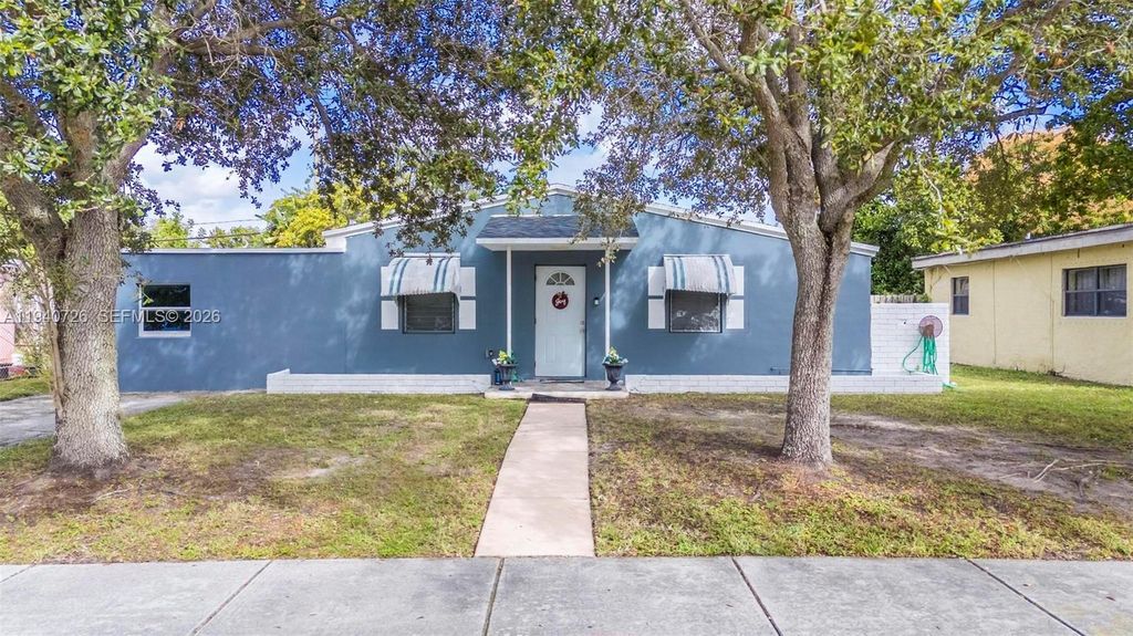 4441 SW 33rd Dr, West Park, FL 33023