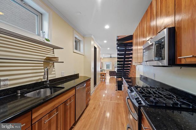 3006 DILLON ST, Baltimore, MD 21224