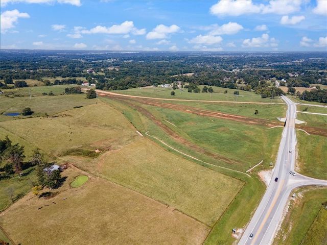 4022 Als Drive, Springdale, AR 72762