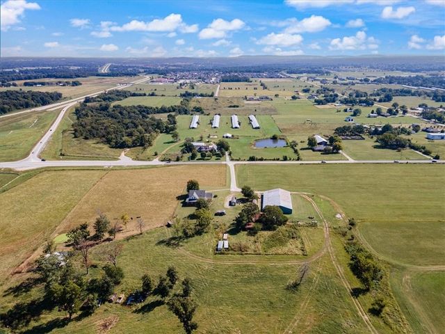 4022 Als Drive, Springdale, AR 72762