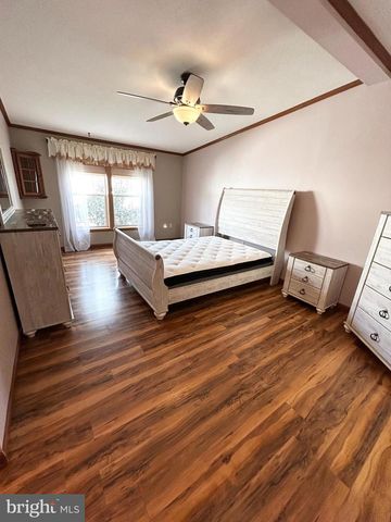 548 CONESTOGA DR, Coatesville, PA 19320