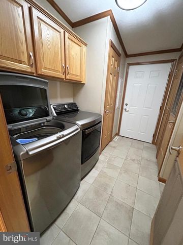 548 CONESTOGA DR, Coatesville, PA 19320