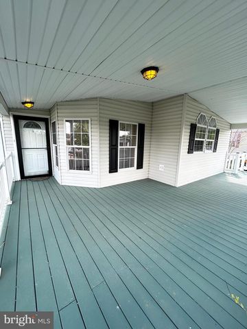 548 CONESTOGA DR, Coatesville, PA 19320