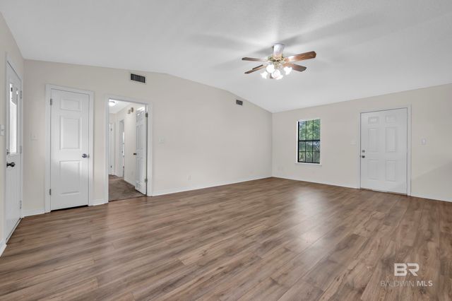 514 W Orchid Avenue, Foley, AL 36535