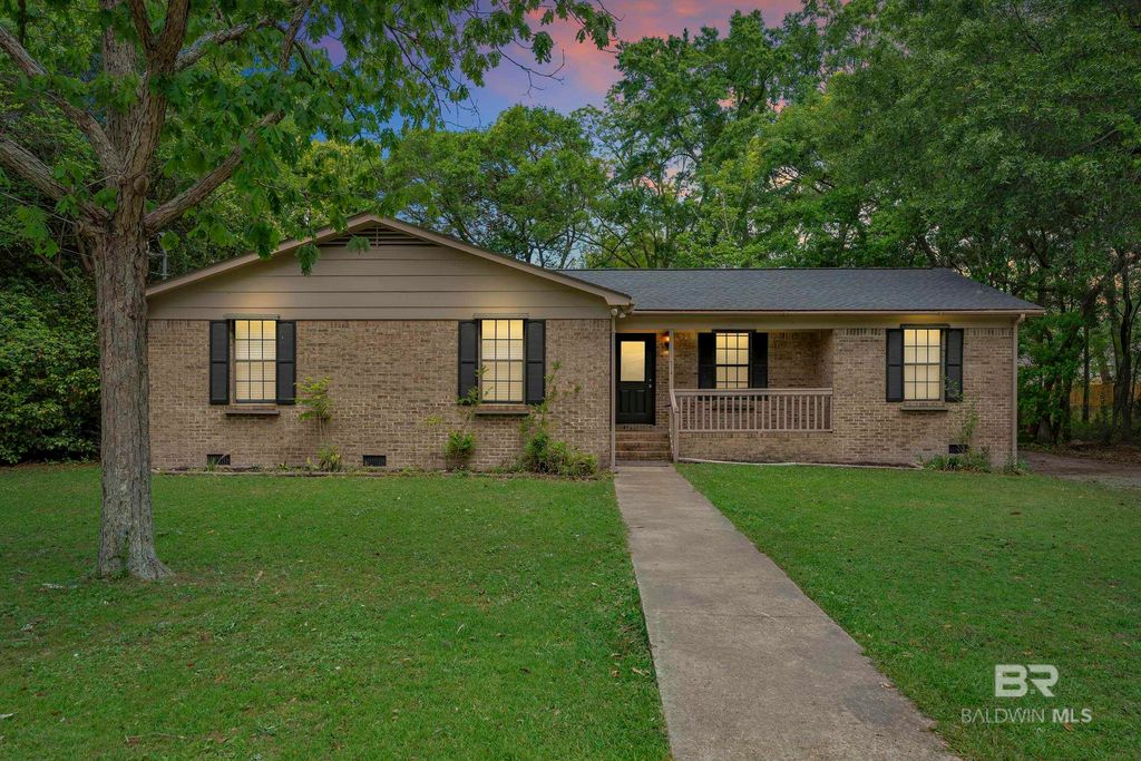 514 W Orchid Avenue, Foley, AL 36535