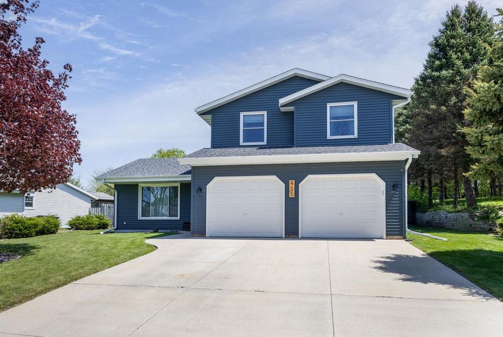 455 Ventura Lane, Whitewater, WI 53190