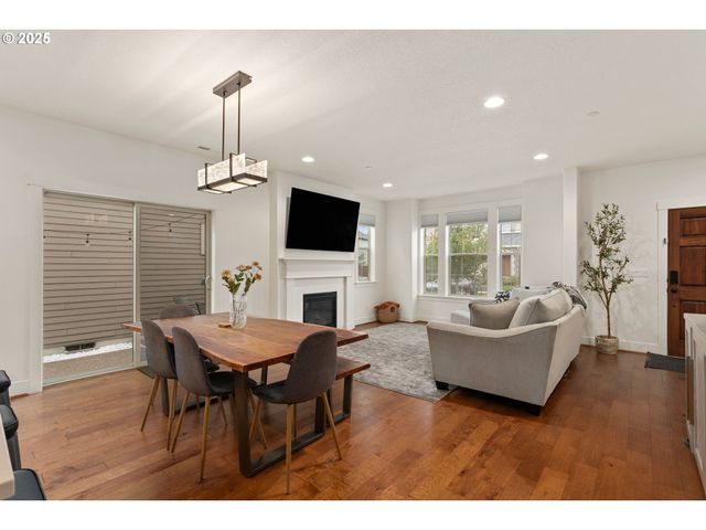 28717 Sw FINLAND Ave, Wilsonville, OR 97070