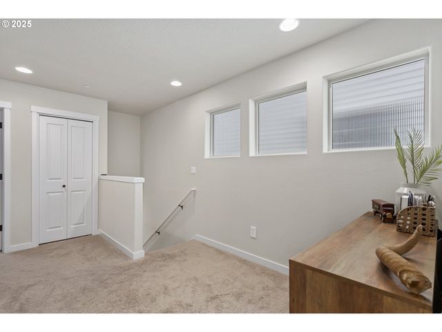 28717 Sw FINLAND Ave, Wilsonville, OR 97070