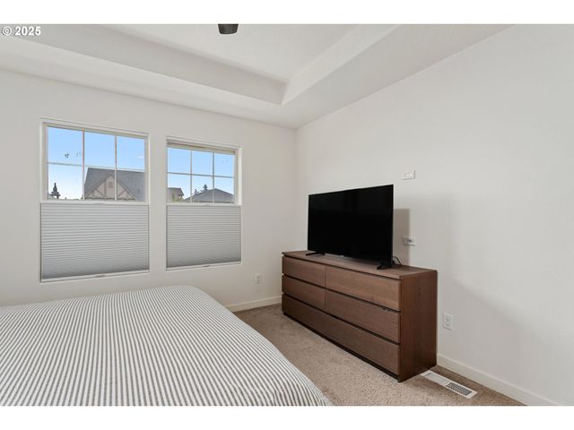 28717 Sw FINLAND Ave, Wilsonville, OR 97070