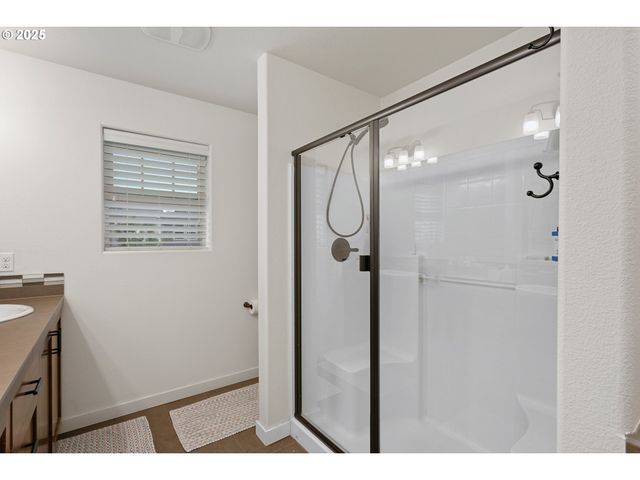 28717 Sw FINLAND Ave, Wilsonville, OR 97070