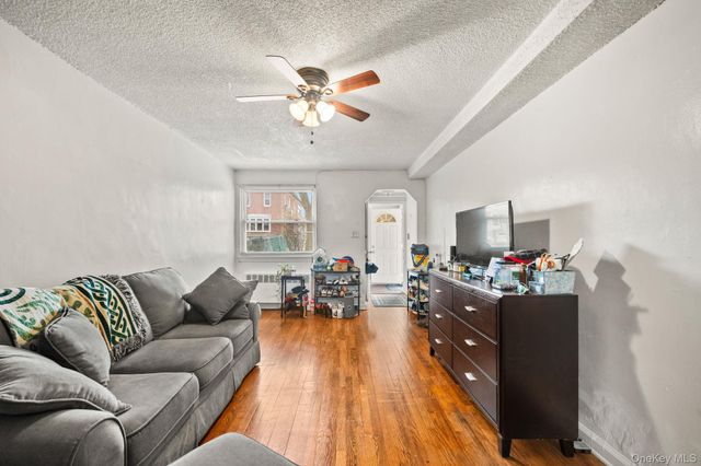 754 Calhoun Avenue, Bronx, NY 10465