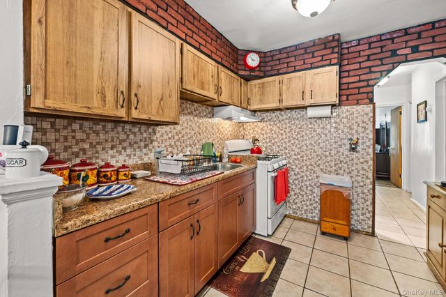 754 Calhoun Avenue, Bronx, NY 10465