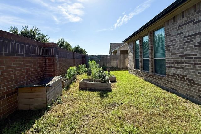 23743 Blackhaw Blossom Lane, Katy, TX 77493