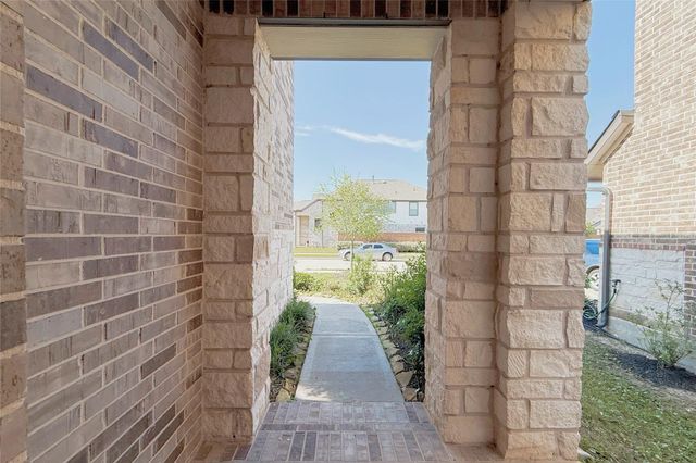 23743 Blackhaw Blossom Lane, Katy, TX 77493