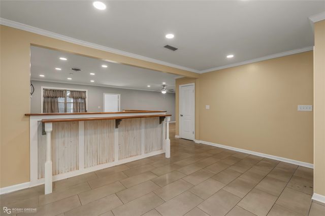 9346 Shartel Drive, Shreveport, LA 71118