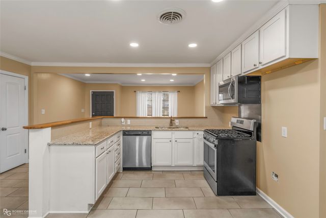 9346 Shartel Drive, Shreveport, LA 71118