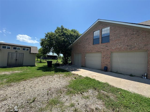 2139 County Road 4106, Kaufman, TX 75142