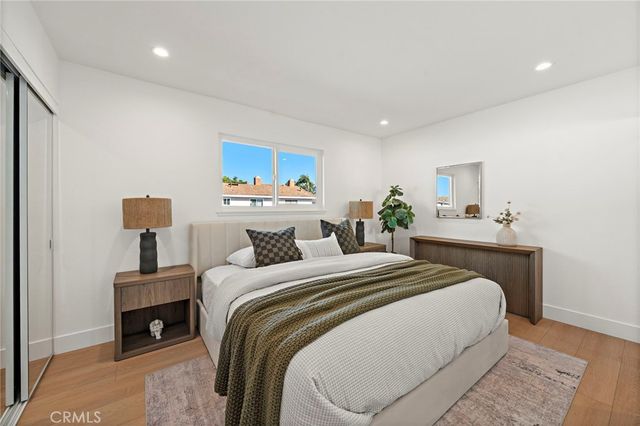 19791 Cambridge Lane, Huntington Beach, CA 92646