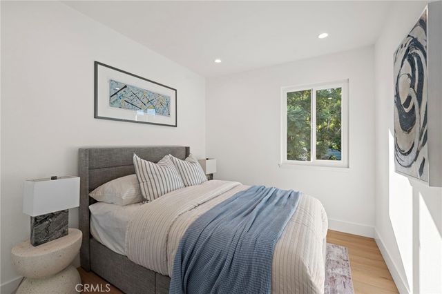 19791 Cambridge Lane, Huntington Beach, CA 92646