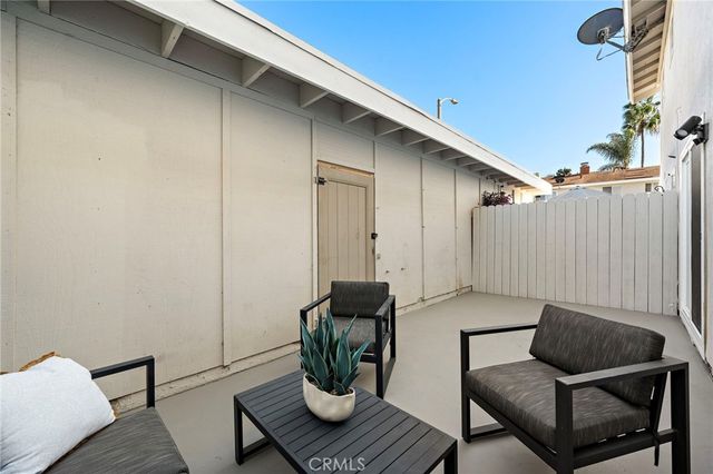 19791 Cambridge Lane, Huntington Beach, CA 92646