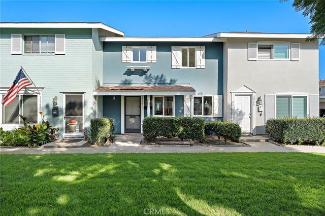 19791 Cambridge Lane, Huntington Beach, CA 92646
