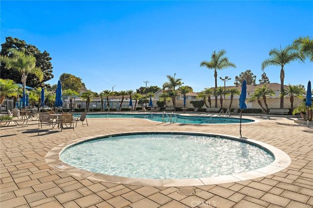 19791 Cambridge Lane, Huntington Beach, CA 92646