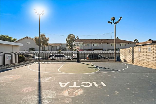 19791 Cambridge Lane, Huntington Beach, CA 92646