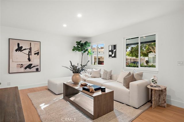 19791 Cambridge Lane, Huntington Beach, CA 92646