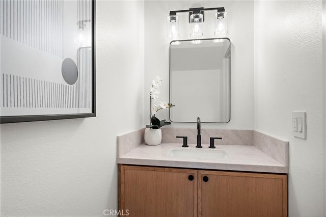 19791 Cambridge Lane, Huntington Beach, CA 92646