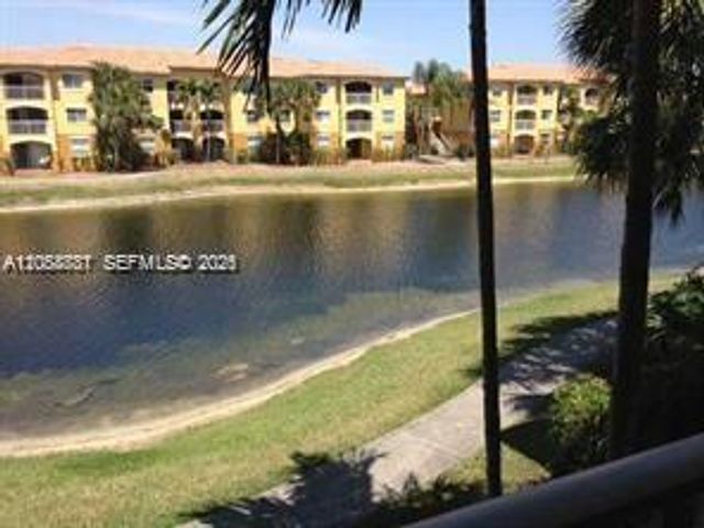 155 NW 96th Terrace 2-202, Pembroke Pines, FL 33024