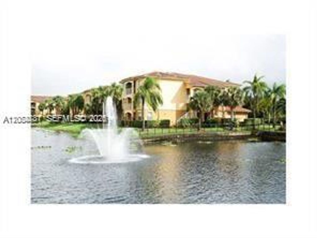155 NW 96th Terrace 2-202, Pembroke Pines, FL 33024