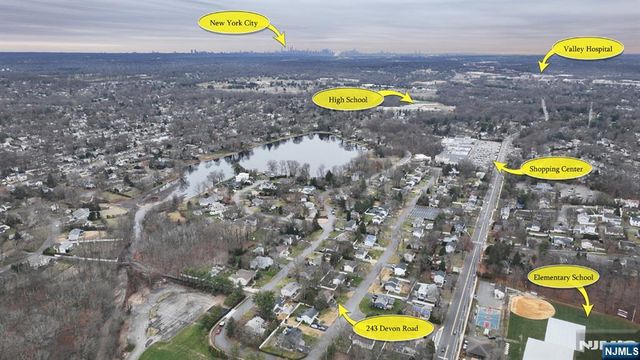 243 Devon Road, Twp Of Washington, NJ 07676