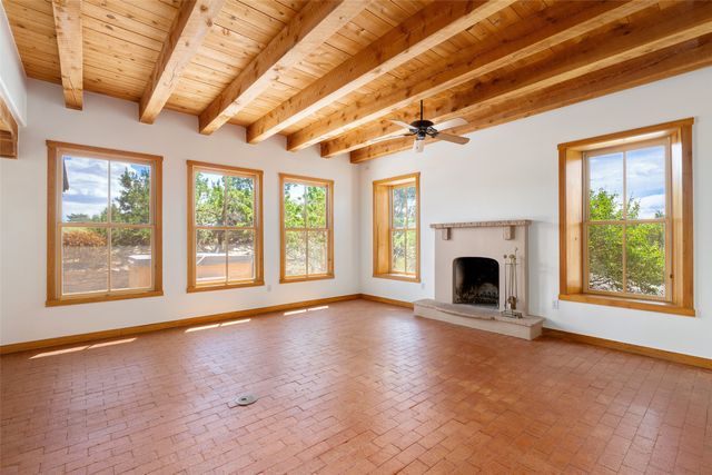 11 Cuesta Lane, Santa Fe, NM 87508