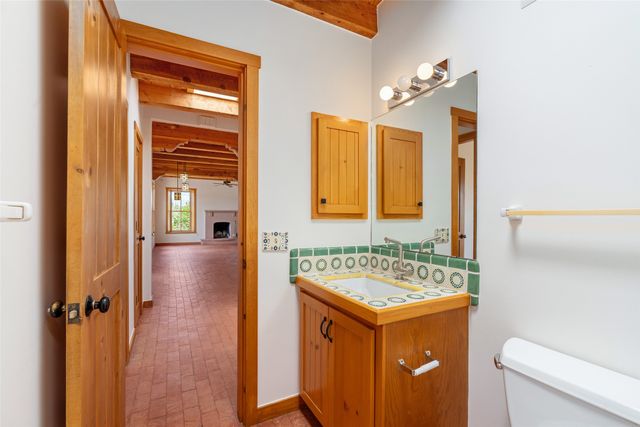 11 Cuesta Lane, Santa Fe, NM 87508