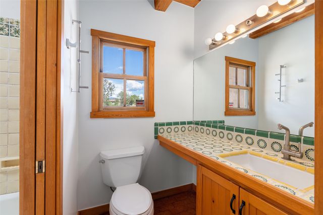 11 Cuesta Lane, Santa Fe, NM 87508