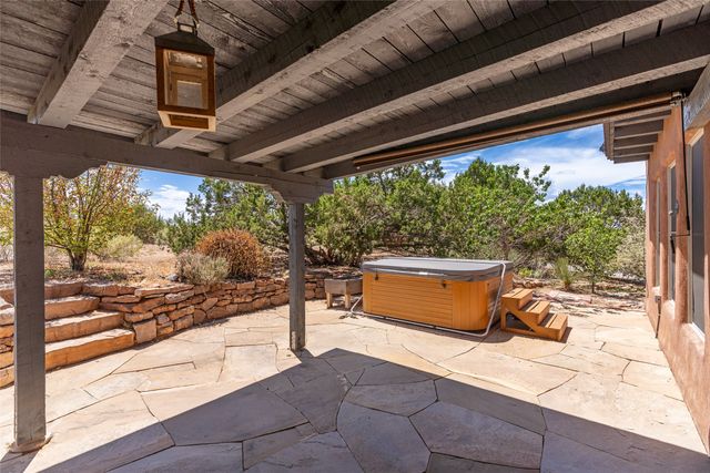 11 Cuesta Lane, Santa Fe, NM 87508
