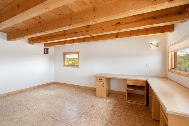 11 Cuesta Lane, Santa Fe, NM 87508