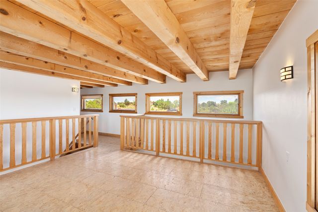 11 Cuesta Lane, Santa Fe, NM 87508