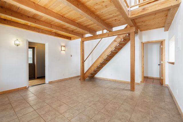 11 Cuesta Lane, Santa Fe, NM 87508