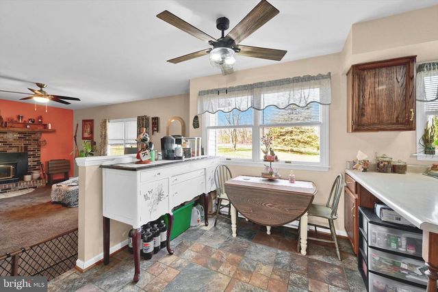 73 HENNE RD, Bernville, PA 19506