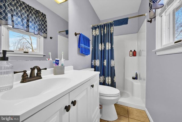 73 HENNE RD, Bernville, PA 19506