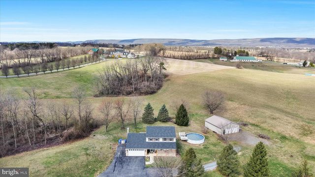 73 HENNE RD, Bernville, PA 19506